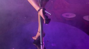 gty_stripclub_mi_130205_wg