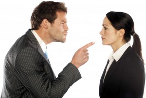 manyellingatwoman-300x202